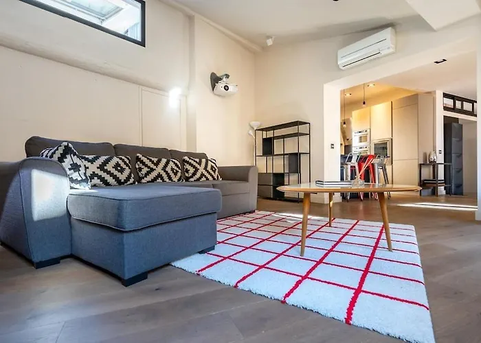Appartement 100M2 Dernier Etage - Chambre Atypique